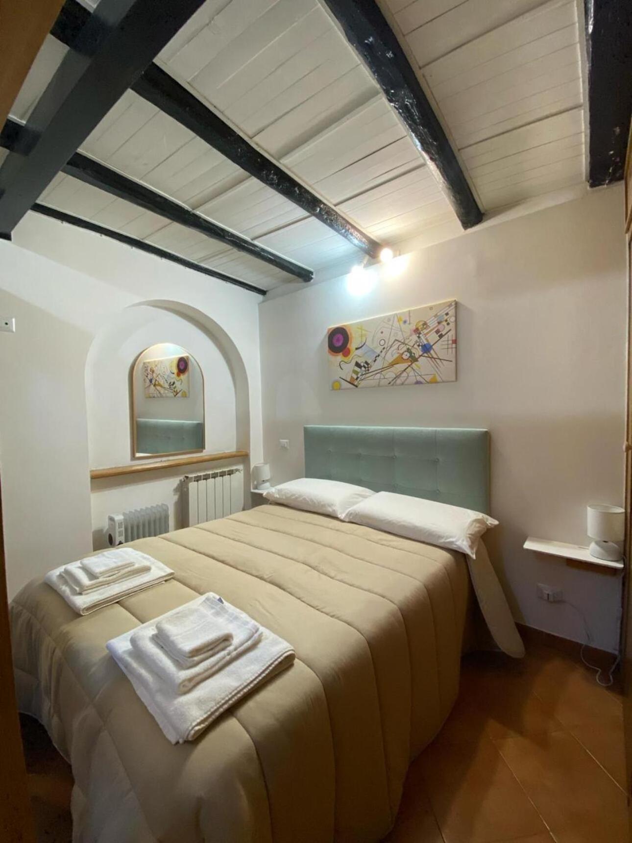 Casa Vicolo Moroni - Trastevere โรม ภายนอก รูปภาพ