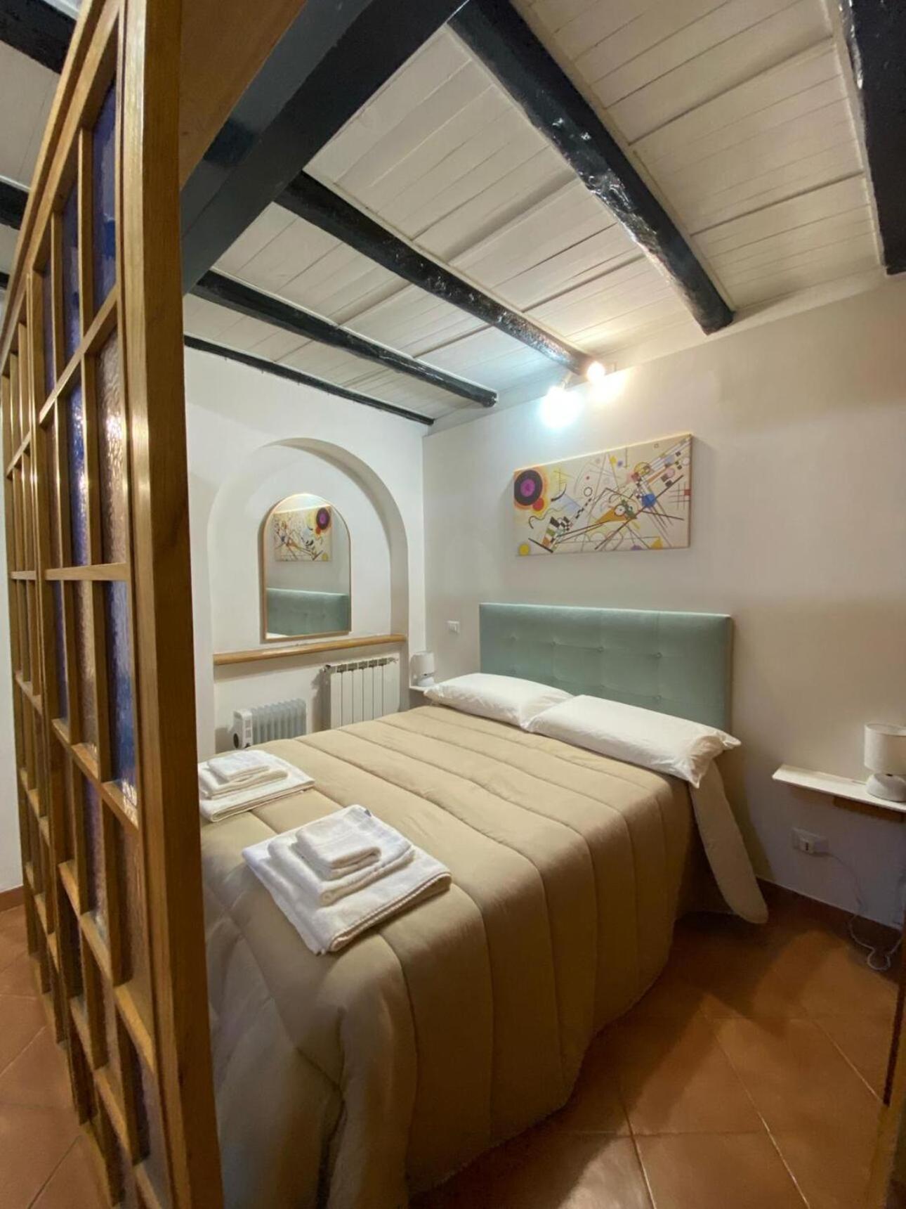 Casa Vicolo Moroni - Trastevere โรม ภายนอก รูปภาพ