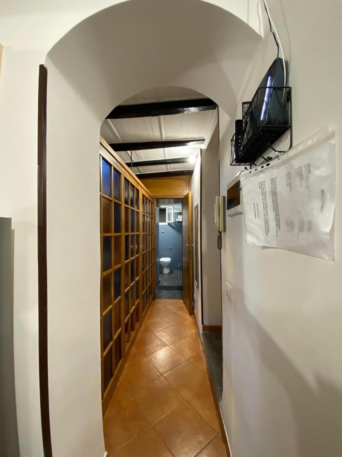 Casa Vicolo Moroni - Trastevere โรม ภายนอก รูปภาพ