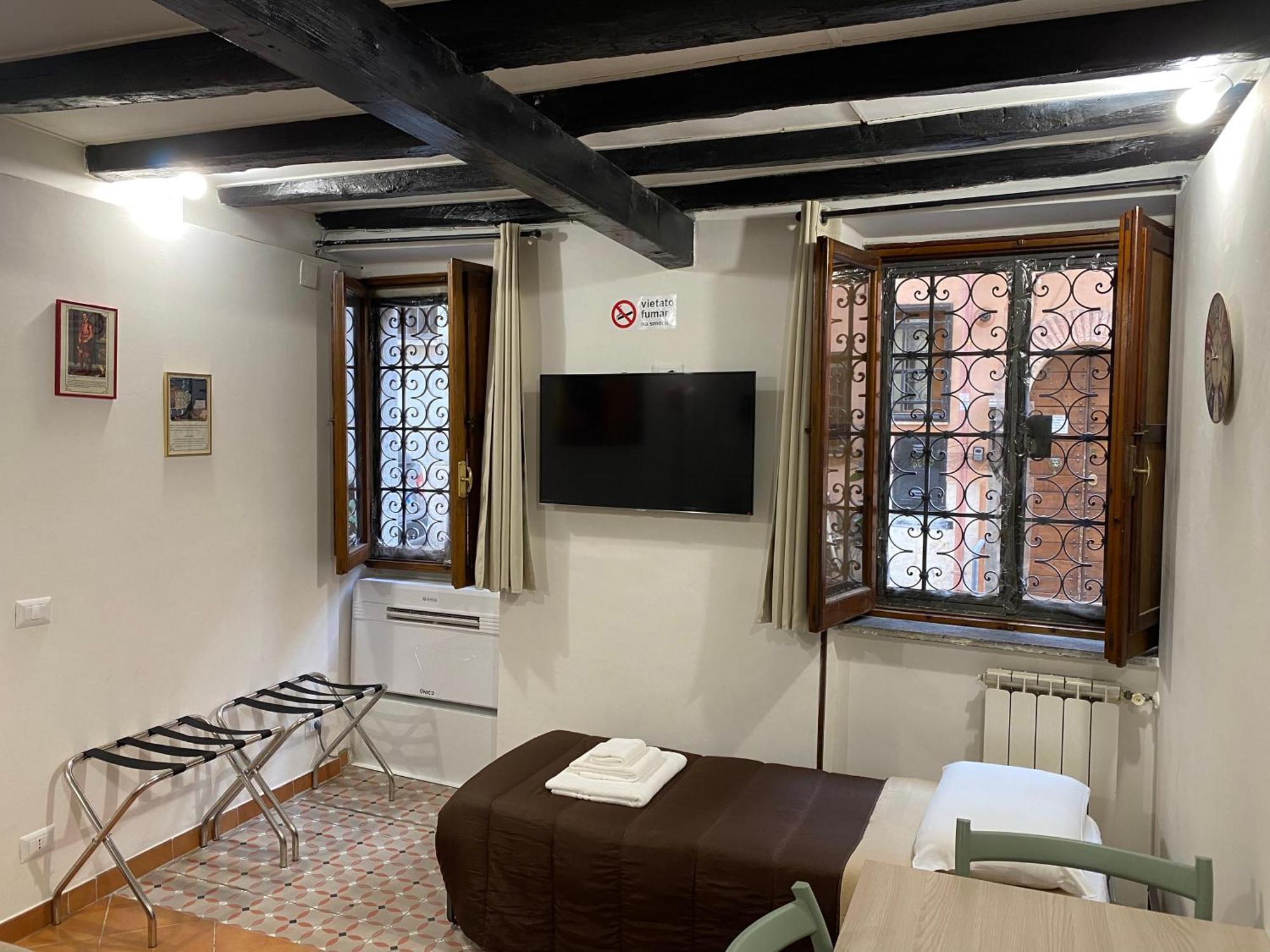 Casa Vicolo Moroni - Trastevere โรม ภายนอก รูปภาพ
